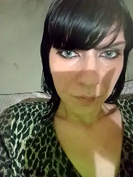 Lea9816 online show from 10-31-25, 11:28