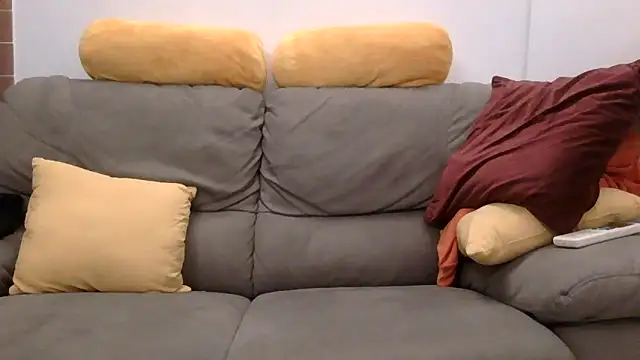 Snapshot of Amicisegreti chatting on 12-13-25, 09:42 Amicisegreti online show from 12-13-25, 09:42