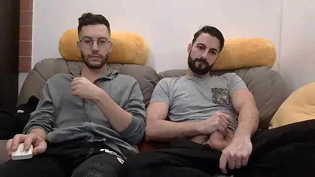 Snapshot of Amicisegreti chatting on 12-19-25, 06:31 Amicisegreti online show from 12-19-25, 06:31