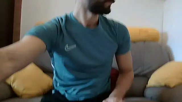 Snapshot of Amicisegreti chatting on 12-21-25, 11:06 Amicisegreti online show from 12-21-25, 11:06