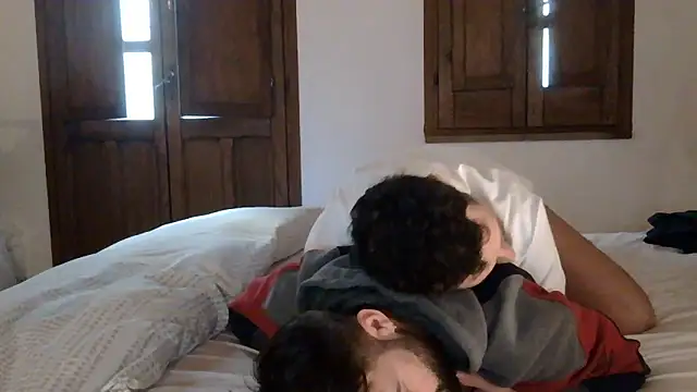 Snapshot of Amicisegreti chatting on 02-28-26, 04:08 Amicisegreti online show from 02-28-26, 04:08