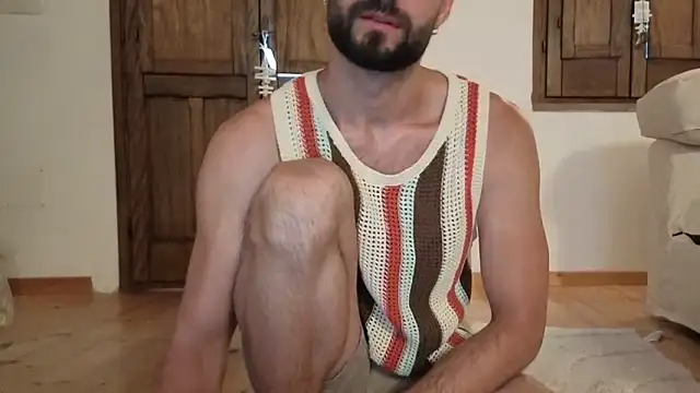 Amicisegreti online show from 06-19-26, 05:23