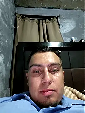 Snapshot of Aaia93 chatting on 12-14-25, 11:26 Aaia93 online show from 12-14-25, 11:26