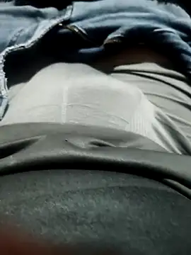 Snapshot of Aaia93 chatting on 03-13-26, 09:49 Aaia93 online show from 03-13-26, 09:49