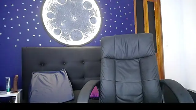 Snapshot of Olivia11_ chatting on 09-13-25, 03:12 Olivia11 online show from 09-13-25, 03:12