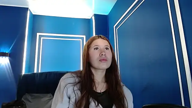 Snapshot of Olivia11_ chatting on 09-18-25, 03:25 Olivia11 online show from 09-18-25, 03:25