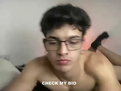 wilddesiree   online show from 04-29-26, 03:43