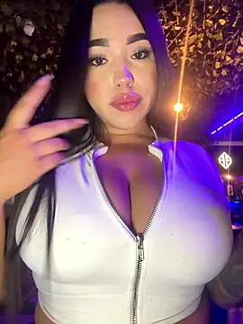 SofiaWildee online show from 01-18-26, 01:31