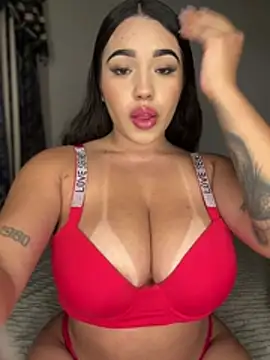 SofiaWildee online show from 04-01-26, 04:02