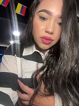 SofiaWildee online show from 07-05-26, 03:13