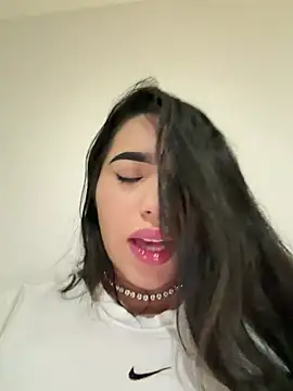 SofiaWildee online show from 07-21-26, 03:53