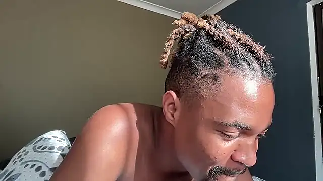 Snapshot of Cianda24 chatting on 01-07-26, 02:41 Cianda24 online show from 01-07-26, 02:41