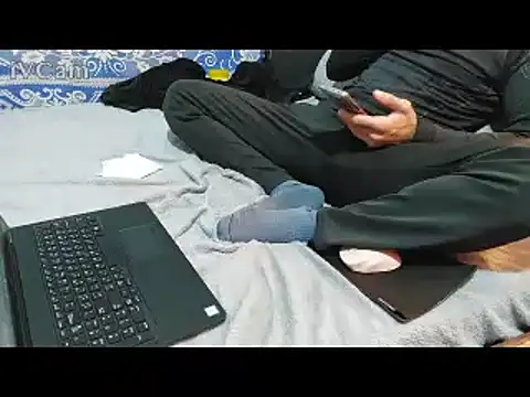 yazinyazin1 online show from 02-10-26, 10:30