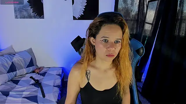 agatha walter  online show from 10-22-25, 06:18