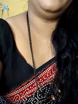 Snapshot of Angel0731 chatting on 07-08-26, 06:01 Angel0731 online show from 07-08-26, 06:01