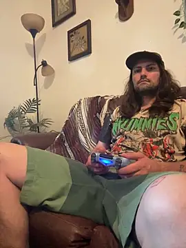 Snapshot of crashnasty chatting on 05-25-26, 02:50 crashnasty online show from 05-25-26, 02:50