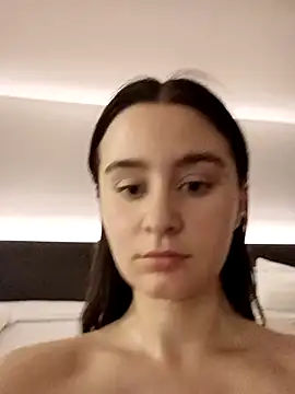 freakylittlebitch69 online show from 11-08-25, 01:00