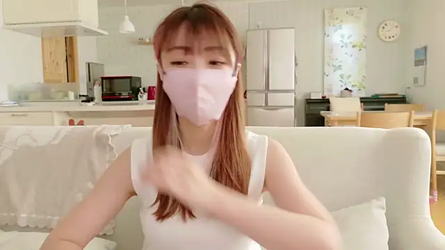 Snapshot of SUZU_1201 chatting on 09-24-25, 12:03 SUZU 1201 online show from 09-24-25, 12:03