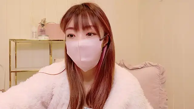 Snapshot of SUZU_1201 chatting on 09-30-25, 12:04 SUZU 1201 online show from 09-30-25, 12:04