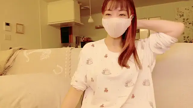 Snapshot of SUZU_1201 chatting on 11-11-25, 11:54 SUZU 1201 online show from 11-11-25, 11:54