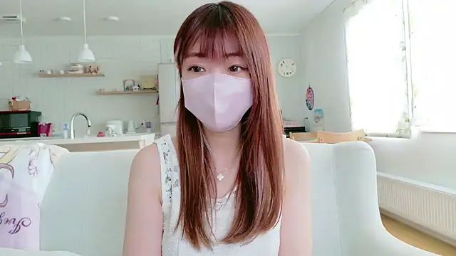 Snapshot of SUZU_1201 chatting on 02-08-26, 02:15 SUZU 1201 online show from 02-08-26, 02:15