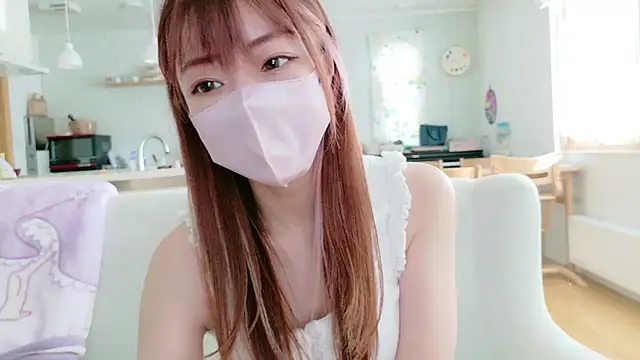 Snapshot of SUZU_1201 chatting on 02-12-26, 12:38 SUZU 1201 online show from 02-12-26, 12:38