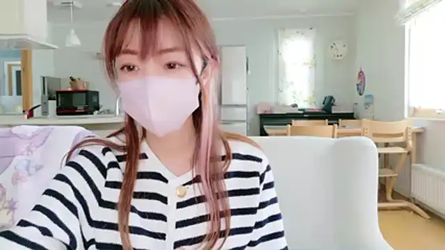 Snapshot of SUZU_1201 chatting on 02-18-26, 01:34 SUZU 1201 online show from 02-18-26, 01:34