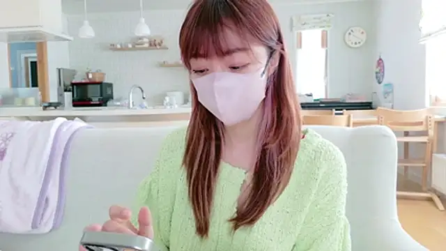 Snapshot of SUZU_1201 chatting on 02-22-26, 01:18 SUZU 1201 online show from 02-22-26, 01:18