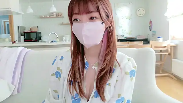 Snapshot of SUZU_1201 chatting on 02-24-26, 12:30 SUZU 1201 online show from 02-24-26, 12:30