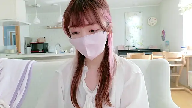 Snapshot of SUZU_1201 chatting on 02-25-26, 01:37 SUZU 1201 online show from 02-25-26, 01:37