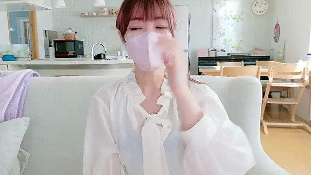 Snapshot of SUZU_1201 chatting on 03-09-26, 02:04 SUZU 1201 online show from 03-09-26, 02:04