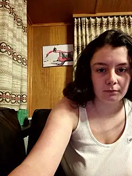 YoungLiisaxx online show from 02-03-26, 05:29