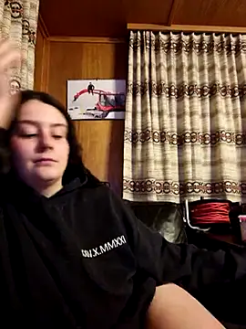 YoungLiisaxx online show from 02-04-26, 06:14