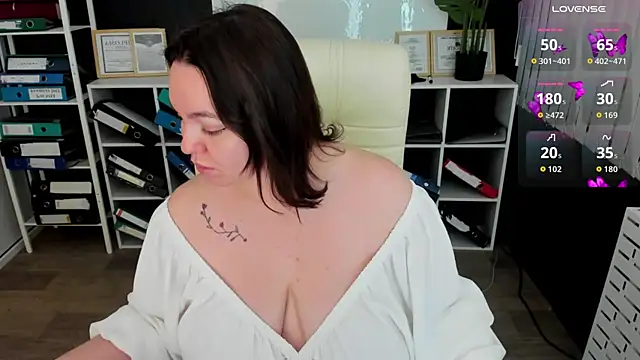  feel me  online show from 01-14-26, 01:33