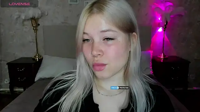 Diana Dream online show from 11-26-25, 08:32