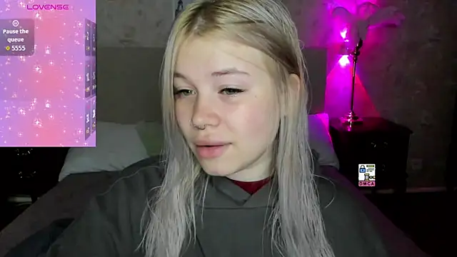 Diana Dream online show from 11-30-25, 08:57