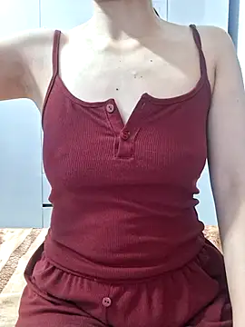 Snapshot of Mlemmz chatting on 07-15-26, 02:55 Mlemmz online show from 07-15-26, 02:55