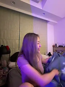 Snapshot of tw_feibaby chatting on 04-09-26, 01:27 tw feibaby online show from 04-09-26, 01:27