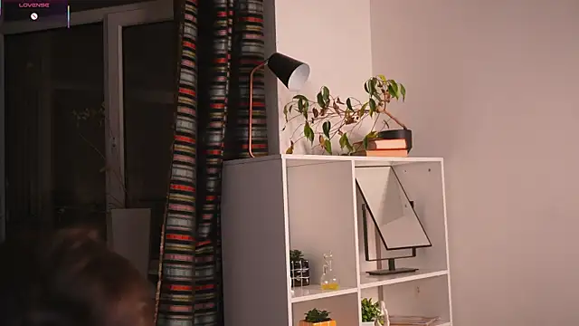 ttragedienne online show from 12-19-25, 02:29