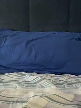 Snapshot of Ggscrotos chatting on 09-15-25, 01:33 Ggscrotos online show from 09-15-25, 01:33