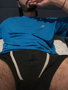 Snapshot of Ggscrotos chatting on 10-13-25, 10:43 Ggscrotos online show from 10-13-25, 10:43