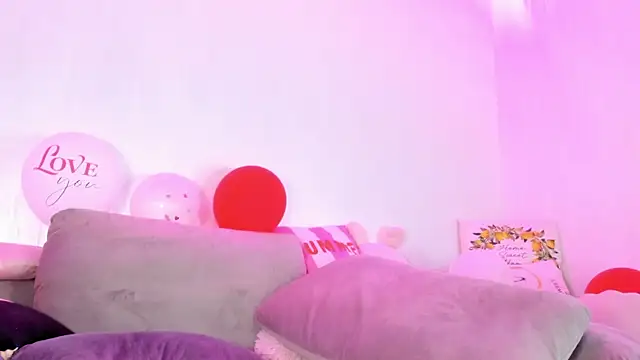 RileyNox online show from 04-20-26, 04:04