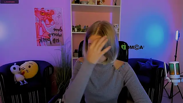 gloria bubble online show from 09-12-25, 05:18