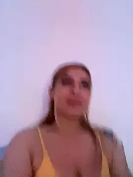 Ella Vee online show from 11-11-25, 03:45