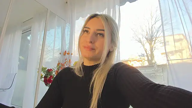 Ella Vee online show from 03-10-26, 05:56