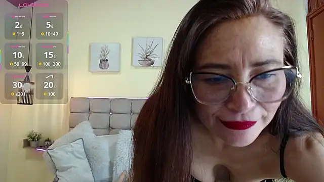  naomi s online show from 06-09-26, 01:34