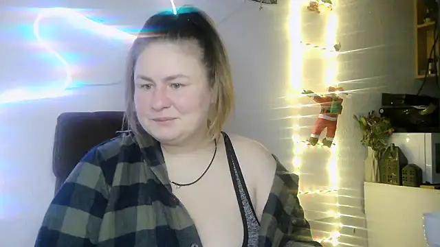 Snapshot of MartaXLove chatting on 12-13-25, 07:53 MartaXLove online show from 12-13-25, 07:53