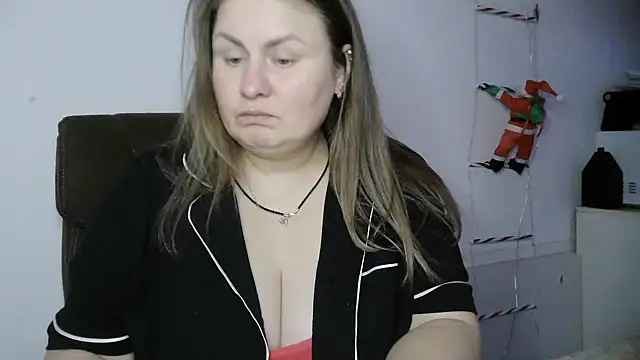 Snapshot of MartaXLove chatting on 01-10-26, 12:45 MartaXLove online show from 01-10-26, 12:45