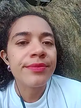 Snapshot of charlotte_dante212 chatting on 11-24-25, 09:36 charlotte dante212 online show from 11-24-25, 09:36