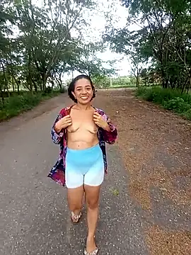 Snapshot of charlotte_dante212 chatting on 12-13-25, 09:09 charlotte dante212 online show from 12-13-25, 09:09